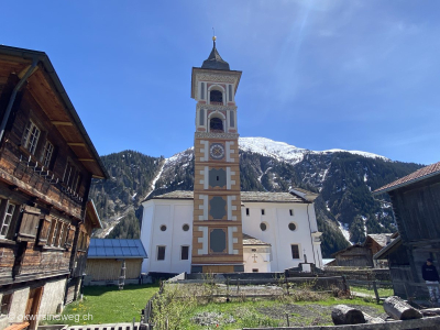 Val_Lumnezia-Kirche-in-Vrin