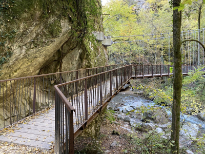 Suedtirol-Lana-Gaulschlucht-Haengebruecke