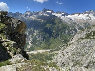 Blick_in_die_Tiefe_Wanderung