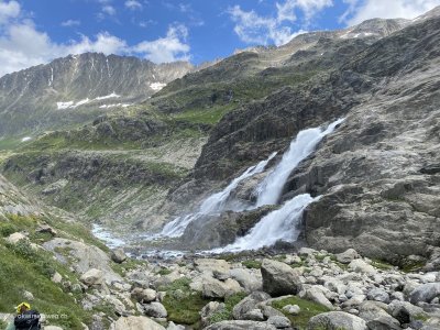 Bergbach_Wassserfall_Schweiz