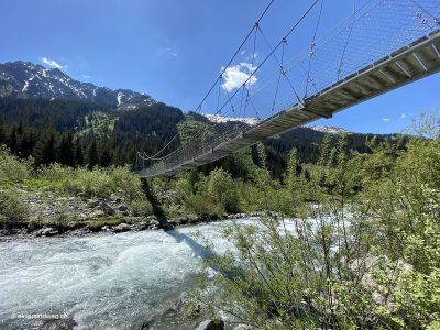 Sagenbord-Hängebrücke-über-Landquart