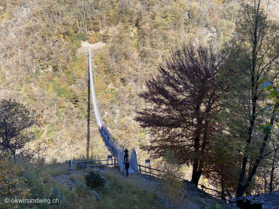 Tibetische-Haengebruecke-Carasc-bei-Bellinzona