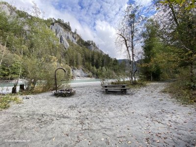 Picknickplatz-Grillstelle-Rheinschlucht-Ruinaulta