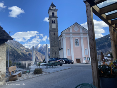 Leontica-Kirche-Bleniotal-Tessin