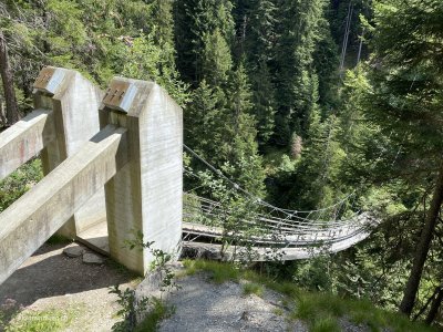 Wanderweg-zur-Traversinerbruecke