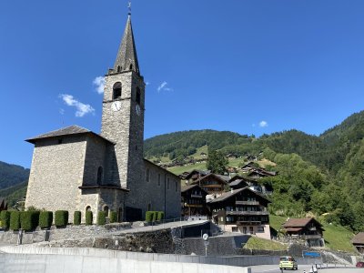 Kirche-in-Troistorrents-Wallis