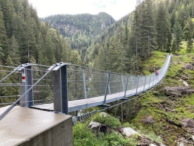 Haengebruecke-Wanderung-Andeer-Innerferrera-Ausserferrera-Fererra