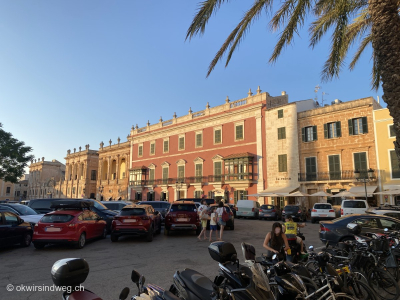 Ciutadella-Gebaeude-Sehenswuerdigkeit